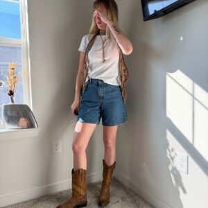 Vintage 2000s Liz Claiborne blue denim shorts
